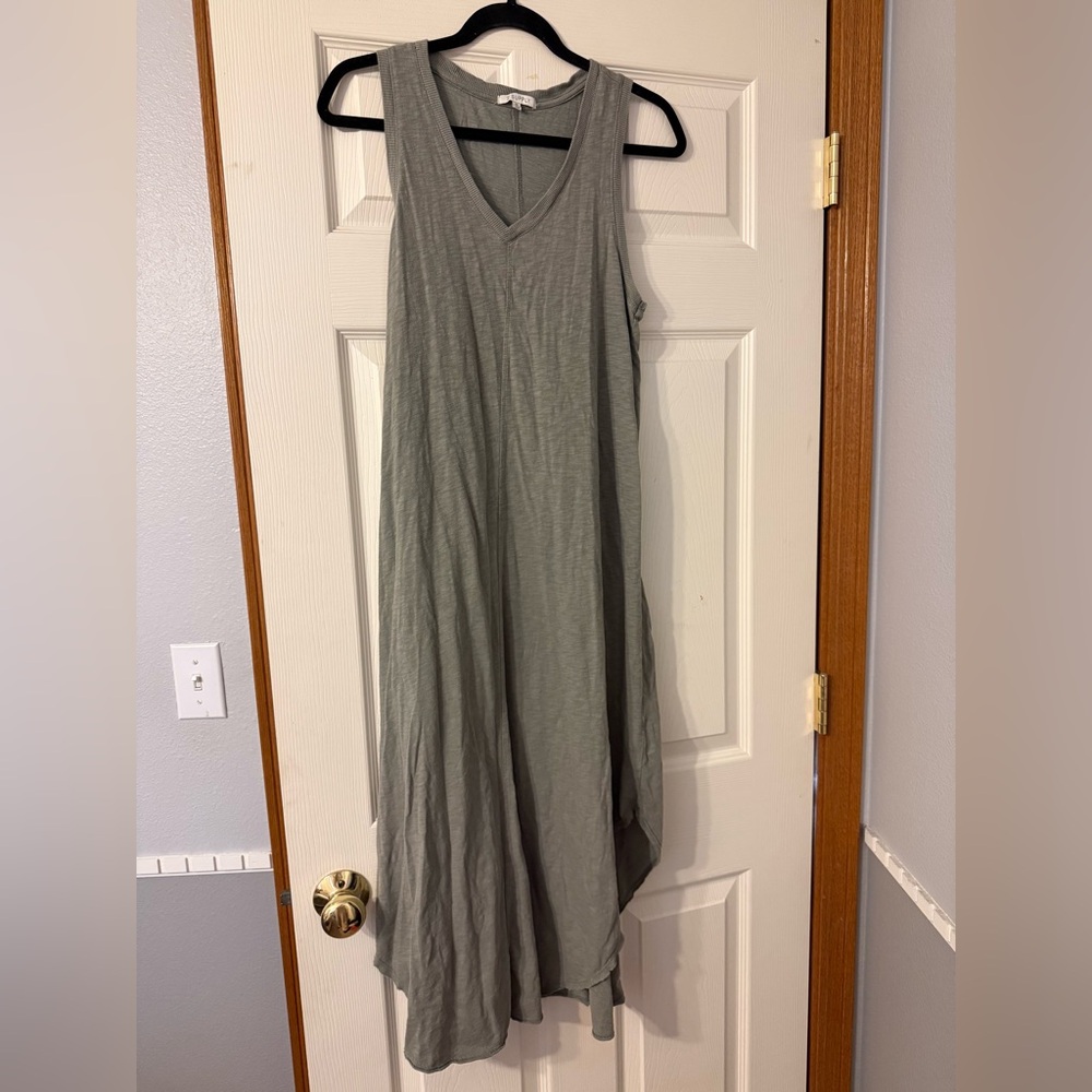 Z supply green/gray midi v neck tank dress size medium